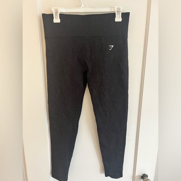 Gym shark grey and black leggings - Picture 1 of 4